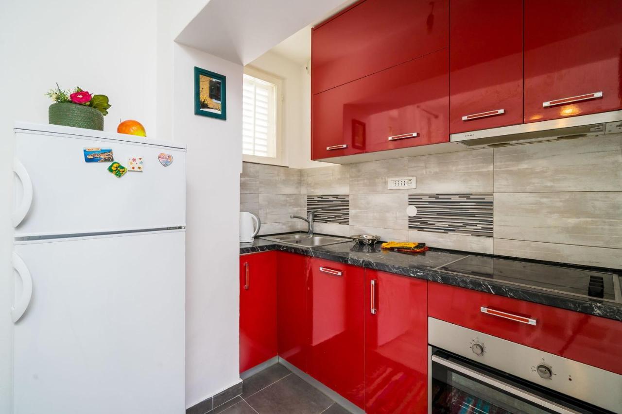 Luka Apartamento *
